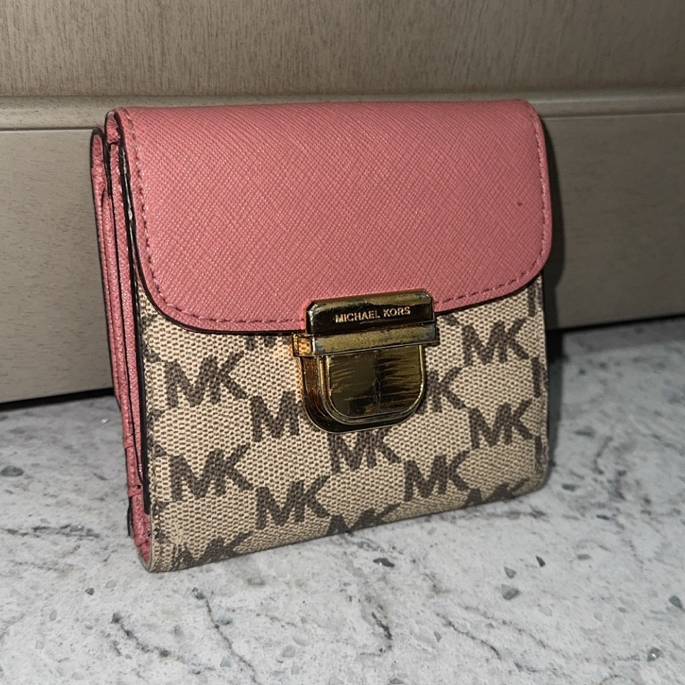 Michael Kors Bridget Trifold Signature Wallet Coin Case Pink Leather AUTHENTIC